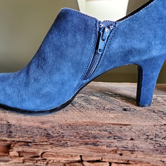 Anne Klein shoes - Picture 4 of 7